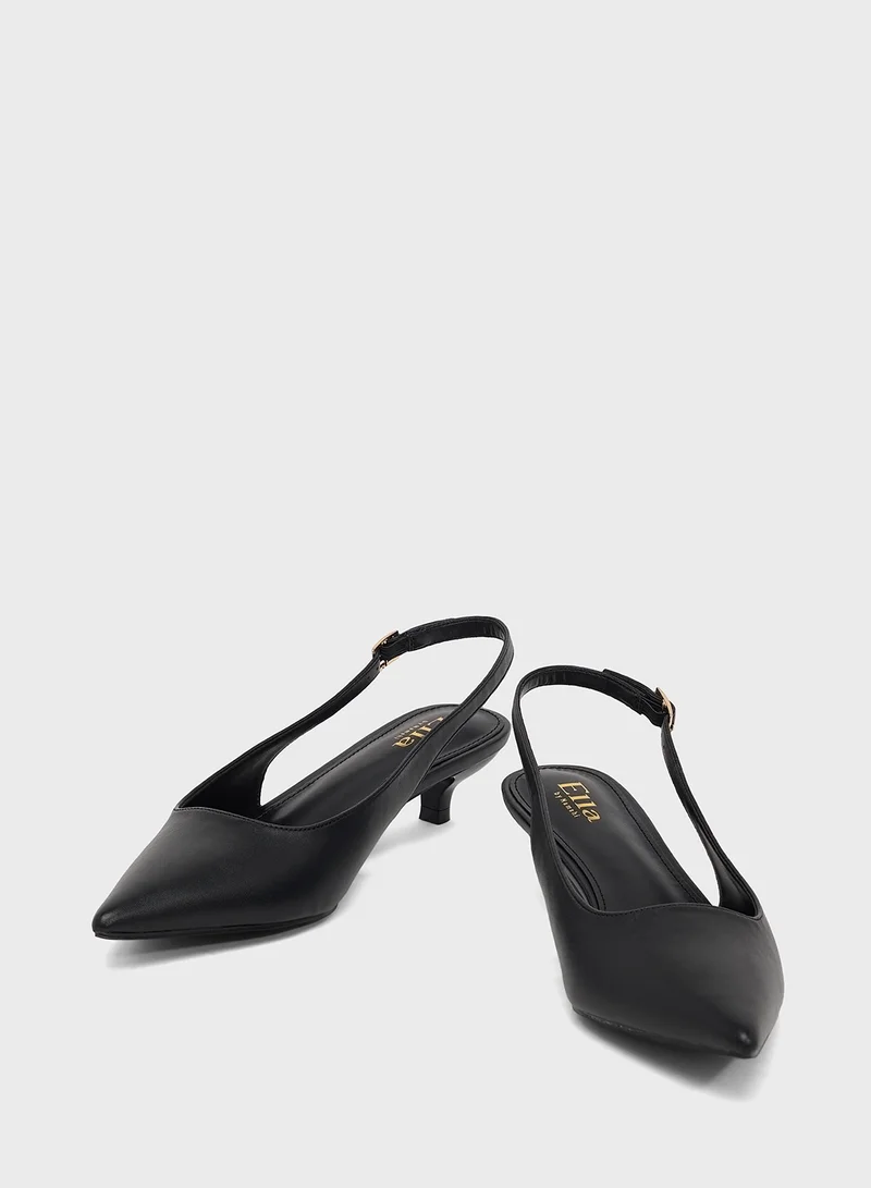 ايلا حذاء بكعب منخفض بحزام خلفي