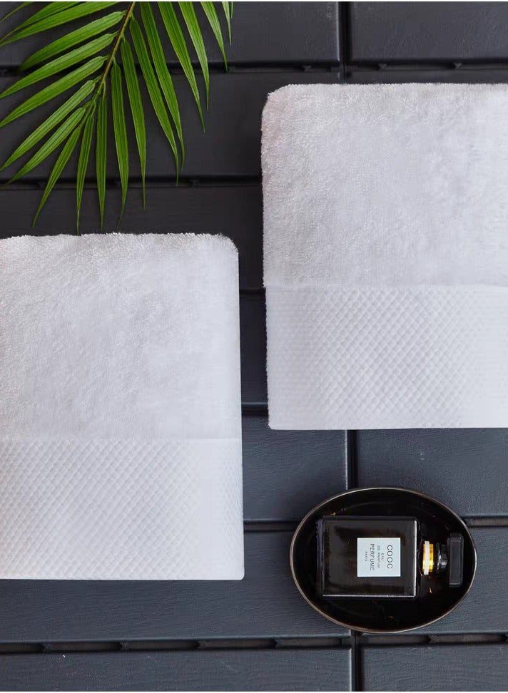 White eight-piece towel set, high quality, quick drying, soft and super absorbent, thick bathroom soft hotel towels, suitable for bathing and spa, the set includes 2 large bath towels (80*150cm) 700g, 2 hand towels (40*80cm) 180g, 4 square towels (33*33cm) 70g - Image 4