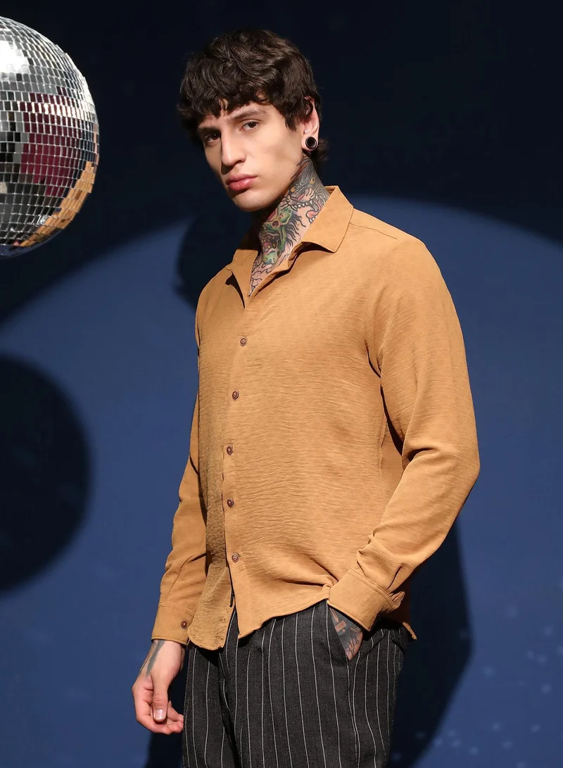 Campus Sutra Men's Sienna Brown Rhombus-Texture Shirt