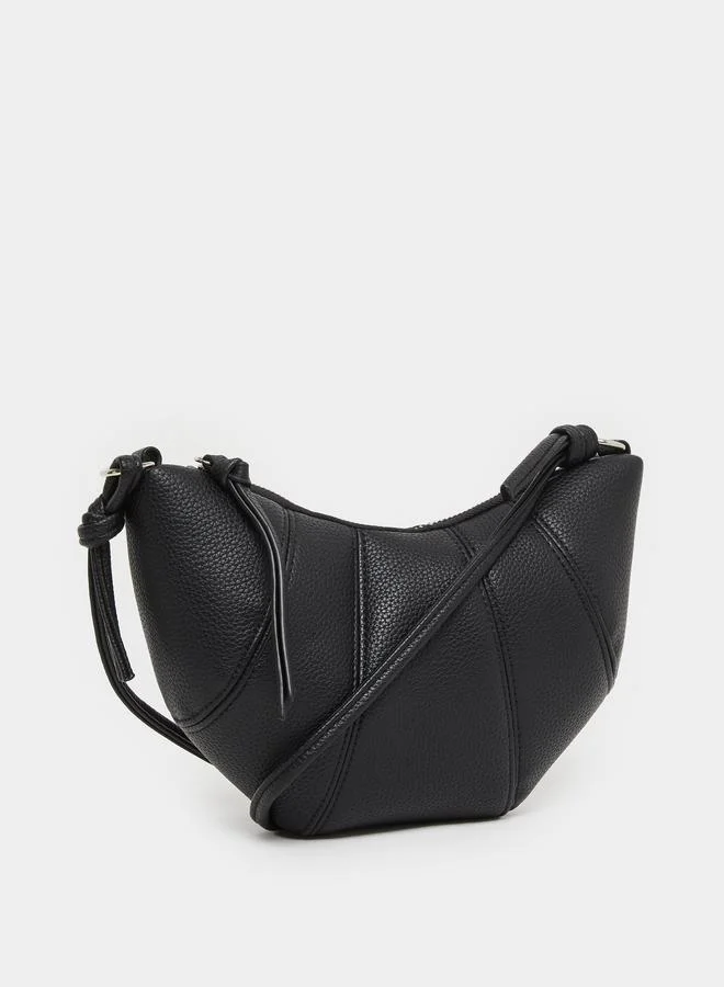 Styli Styli Black Plain Shoulder Bag with Zip Closure