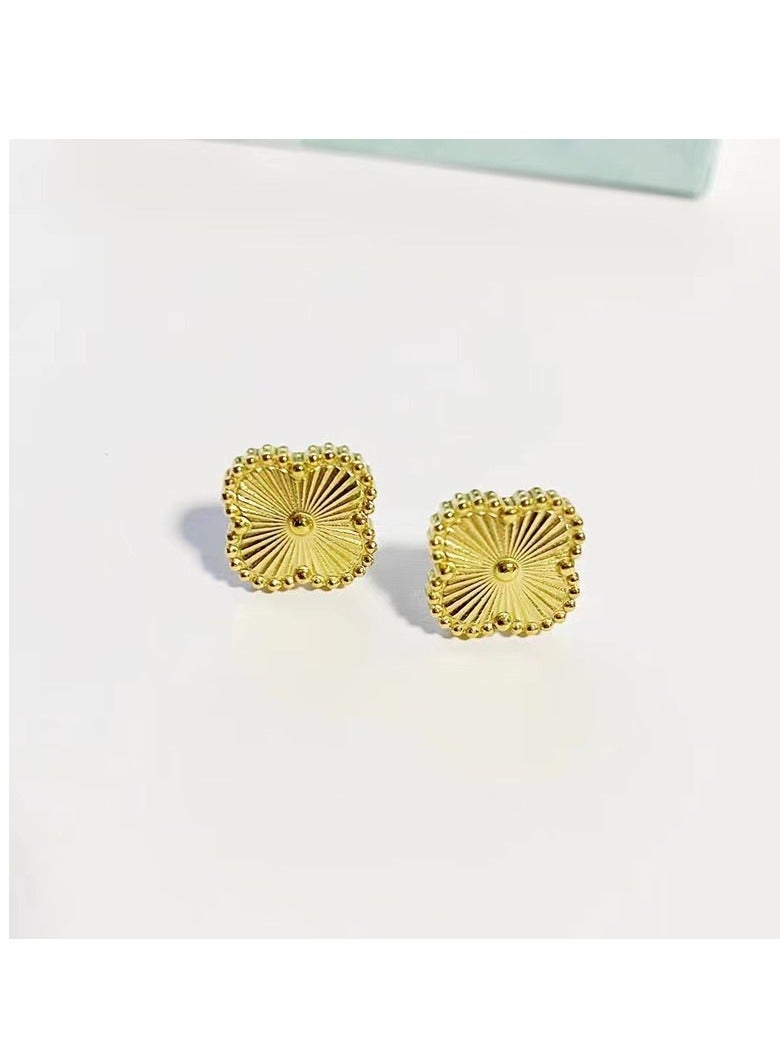 Kenzs 18K Gold Vintage Clover Lucky Earrings