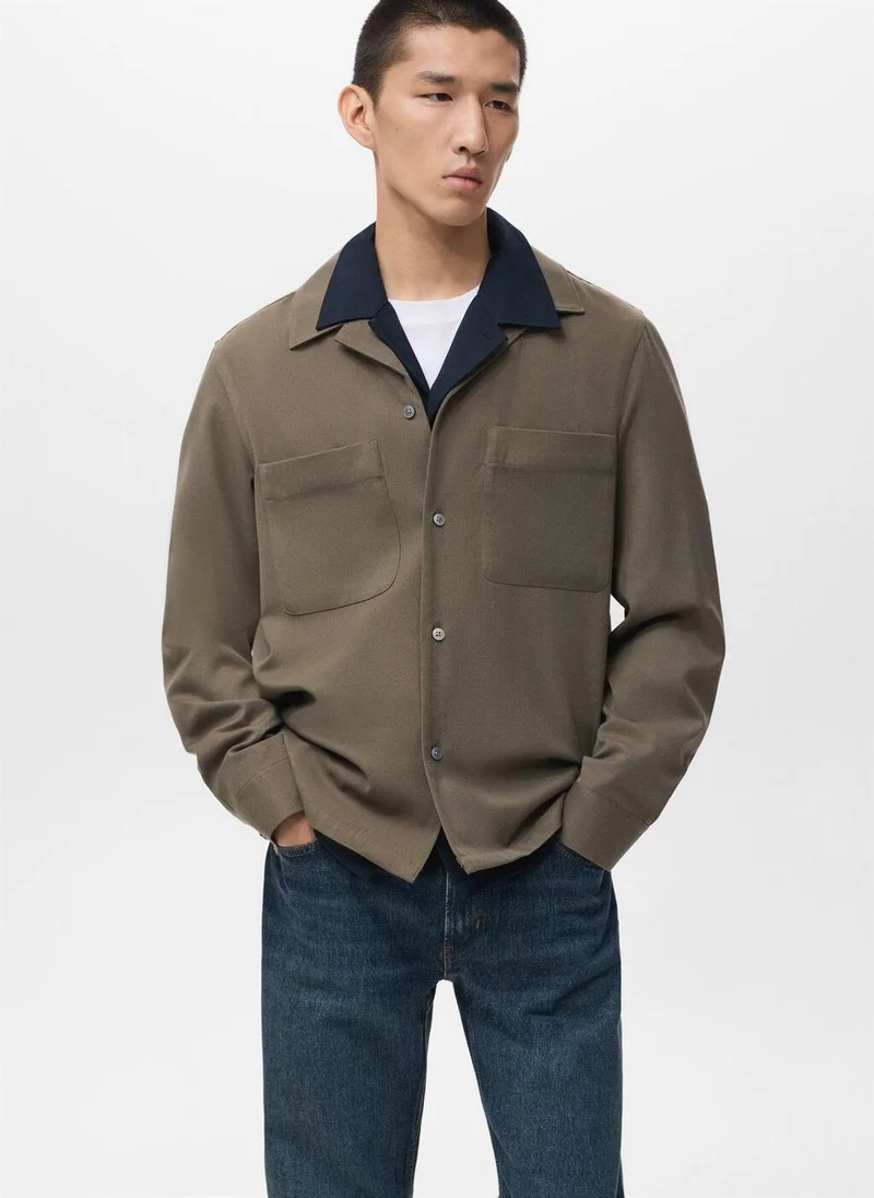 مانجو مان قميص بقصة عادية مع جيب