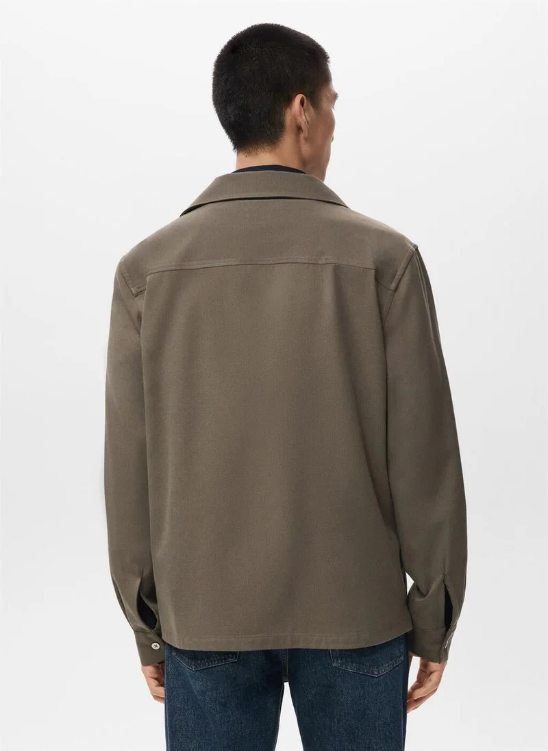 مانجو مان قميص بقصة عادية مع جيب