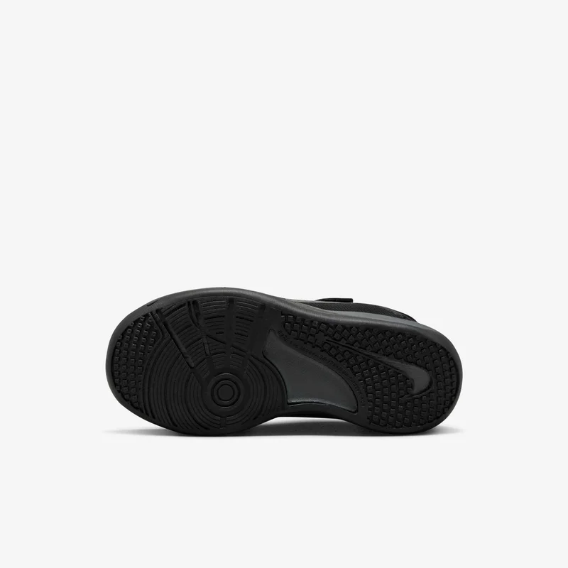 Nike Kids' Omni Multi-Court Shoes