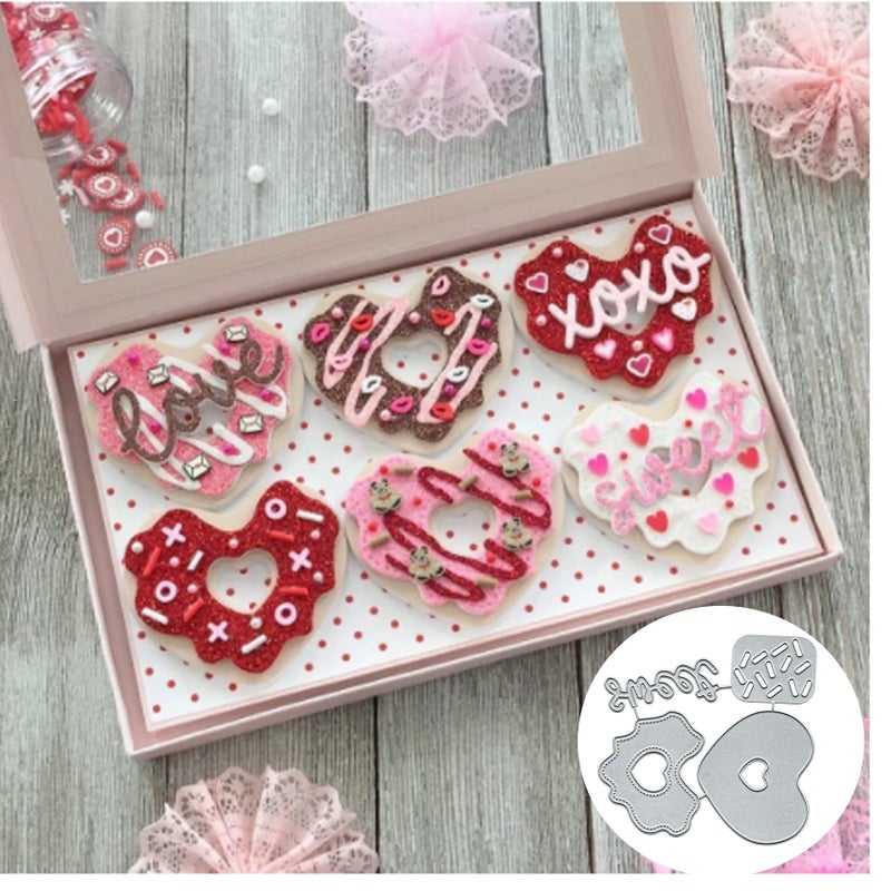 Heart Donut Metal Cutting Die Cuts DIY Crafts Template Heart Donuts Scrapbook Cards Cutting Dies Cut Stencils for DIY Embossing Card Making Decorative Paper Dies Scrapbooking