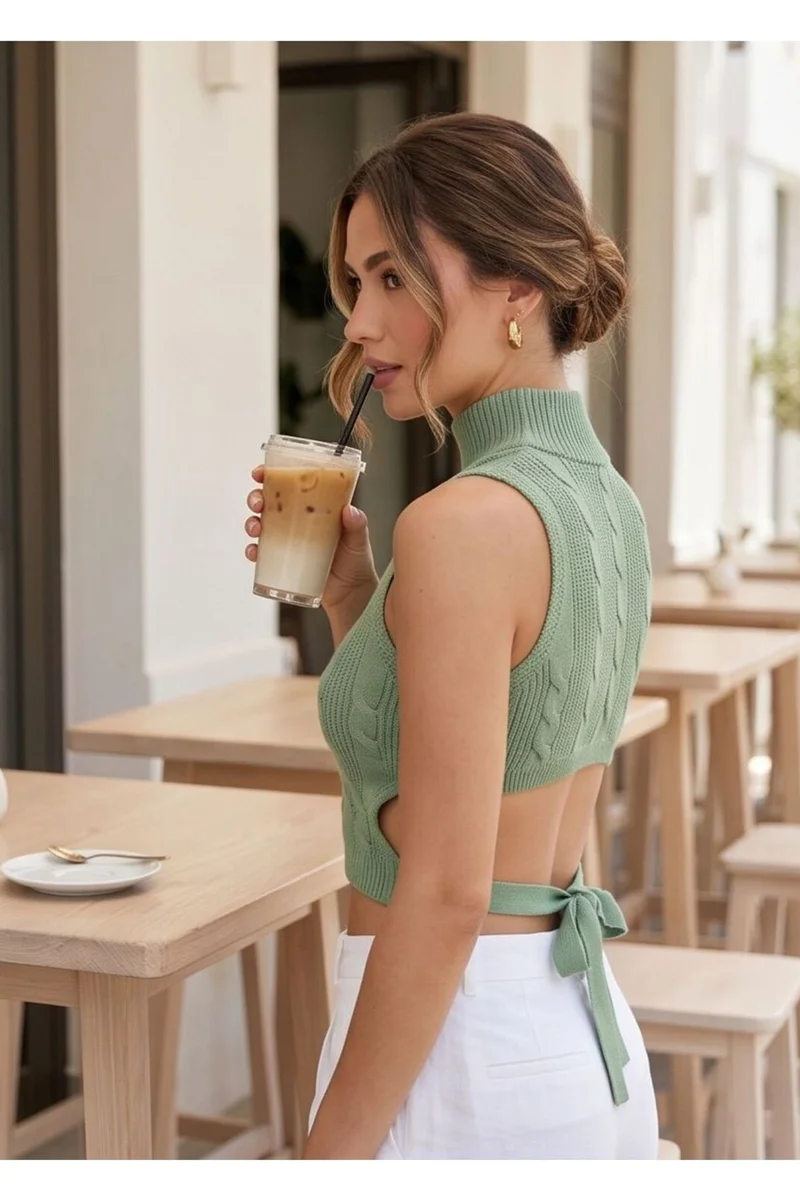 رايفان RYVAN Crop Top
