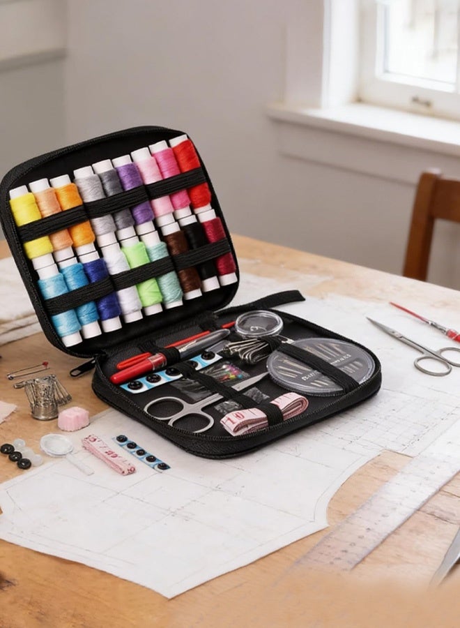 كيلا مجموعة خياطة للكبار، مجموعة إبرة وخيط سفر صغيرة مع لوازم الخياطة وملحقاتها للأطفال، للمبتدئين، المسافرين، في حالات الطوارئ، تحتوي على خيط وإبر ومقص وشريط قياس - Image 1