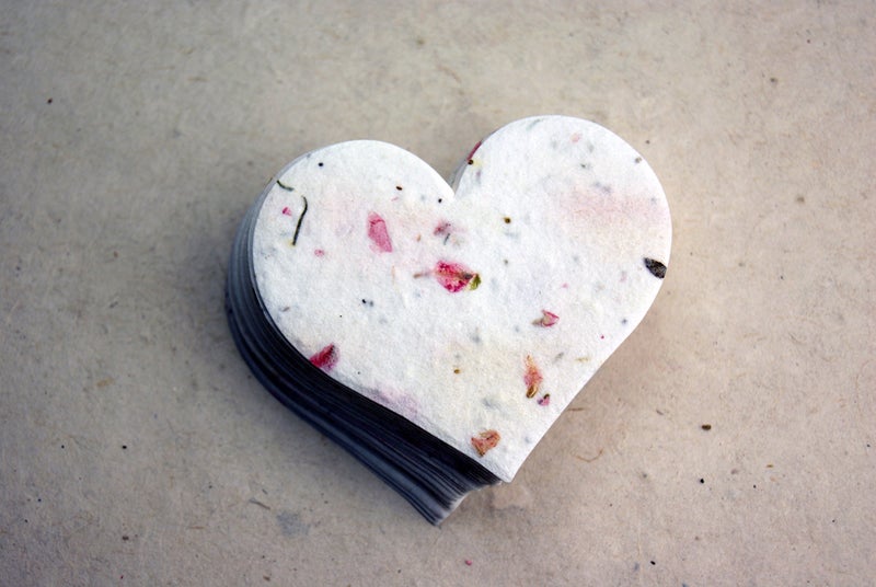 Of The Earth Handmade Paper - Wildflower Seed Paper Large Hearts - Recycled Flower Petals - Set of 24 (24s Pink Petal) - Image 4
