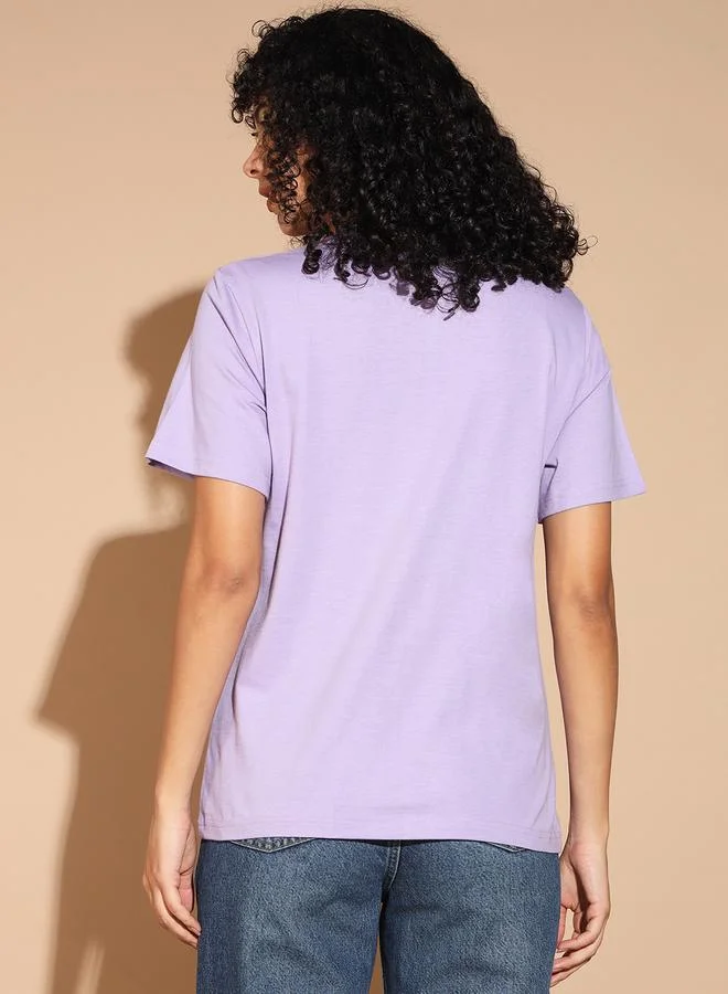تايك تو تيشيرت نسائي مطبوع برسومات بنفسجي بقصة مريحة من ذا دراي ستيت