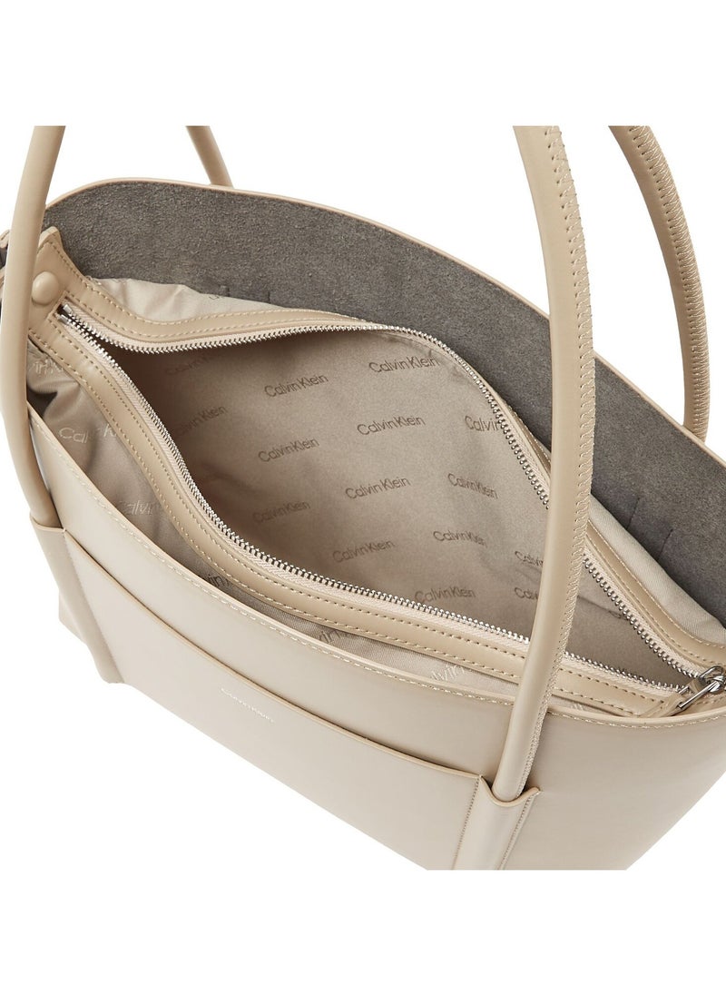 CALVIN KLEIN MEDIUM SHOPPER  - Image 3