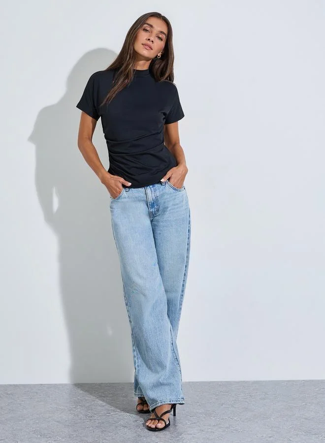 ستايلي Black Solid Ruched Side Fitted T-Shirt