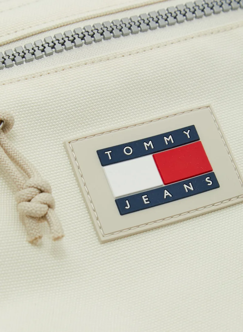 TOMMY JEANS Beach Hiker Sling Bag