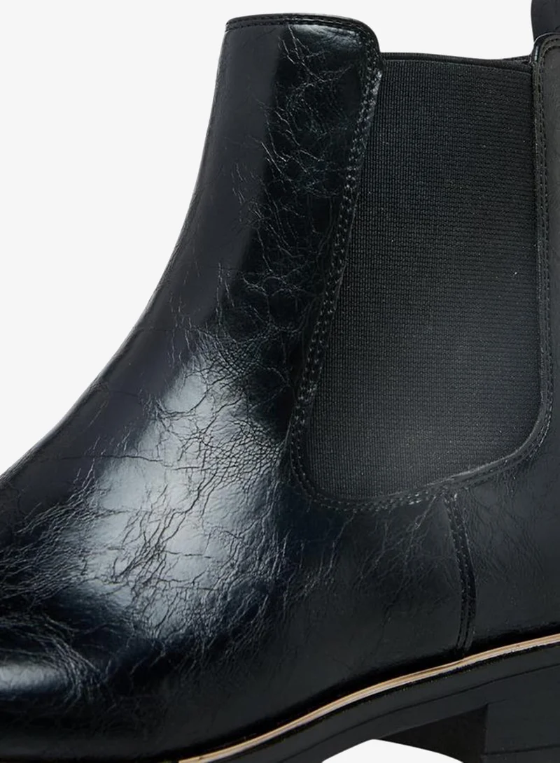 Celeste BLACK Women'S Solid Ankle Boots With Zip Closure And Pull Tabs for Women | Best Price UAE