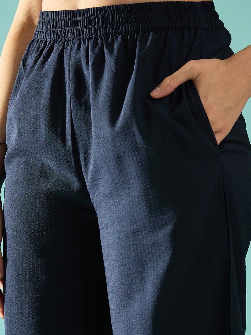 بانيت طقم متناسق (Co-ord Set) قميص فضفاض (Oversized) من قماش السيرساكر (Seersucker) مع بنطلون - Image 4