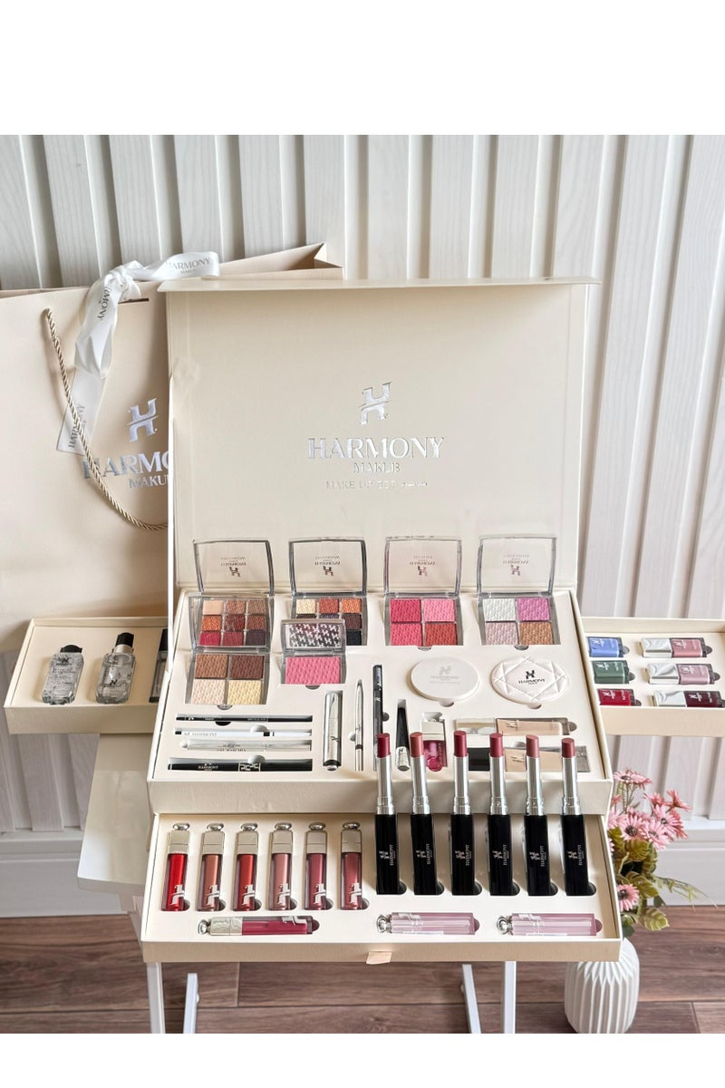 Harmony Makub Makeup Set - Image 1