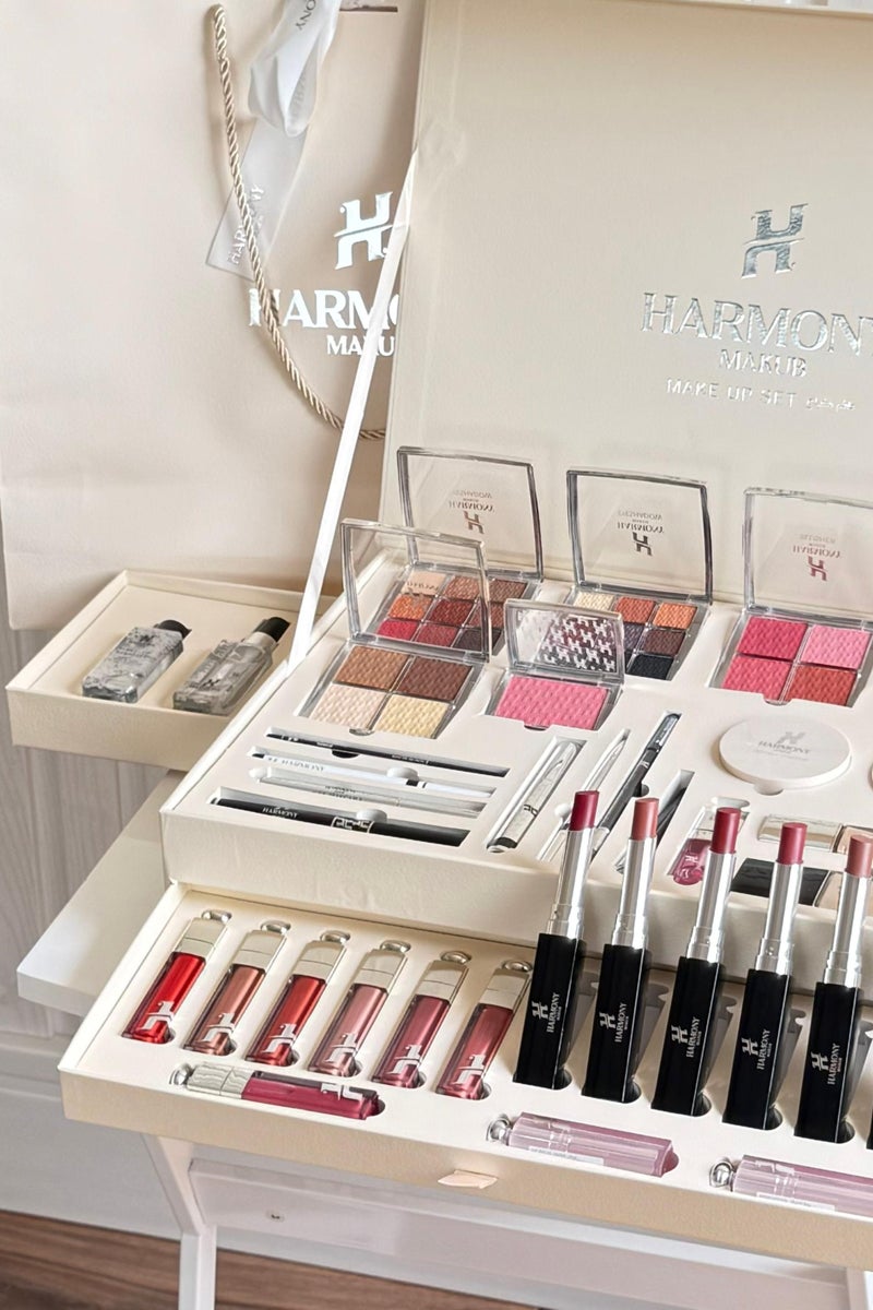 Harmony Makub Makeup Set - Image 3