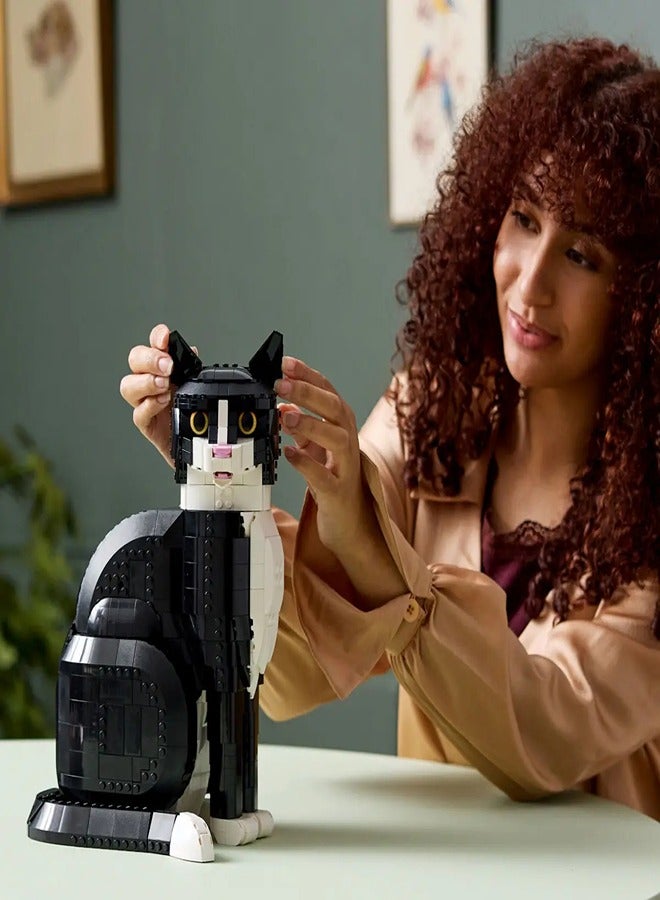 LEGO LEGO - Ideas Tuxedo Cat 1710 Pieces - 21349  - Image 5