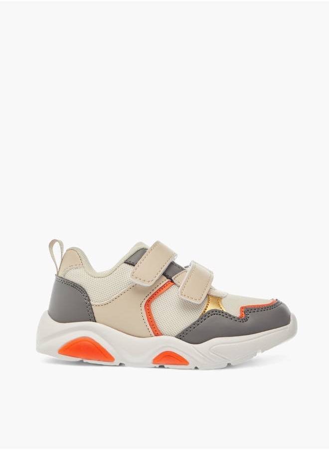 LBL by Shoexpress Boys Panelled Sneakers With Hook And Loop Closure  - Image 4