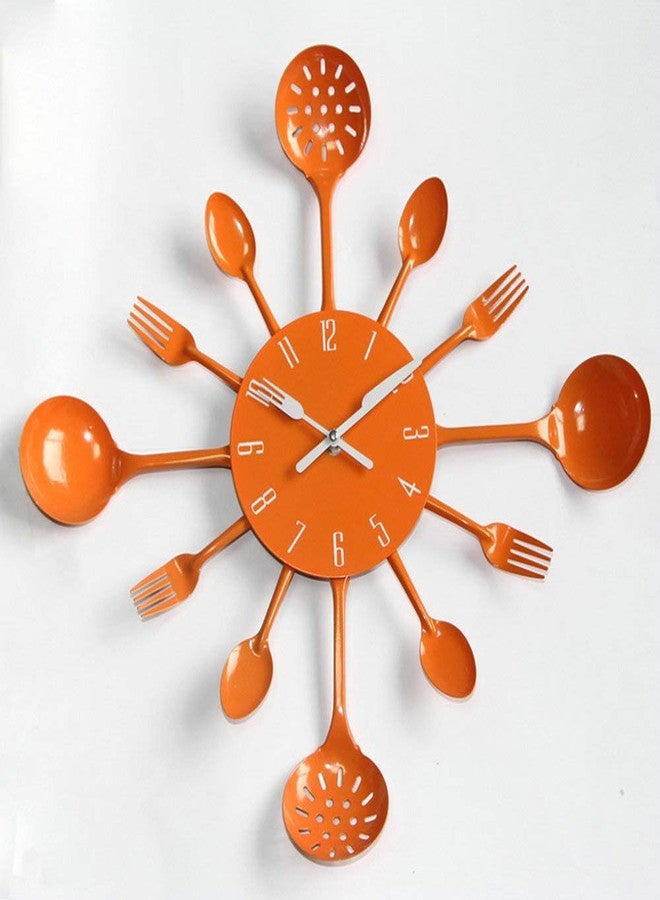 تايم لايك ساعة حائط بتصميم عصري أنيق، مقاس 16 بوصة، مصنوعة من المعدن، على شكل ملعقة وشوكة، تُستخدم كديكور منزلي حديث، وتتميز بنمط عتيق (برتقالي). - Image 4