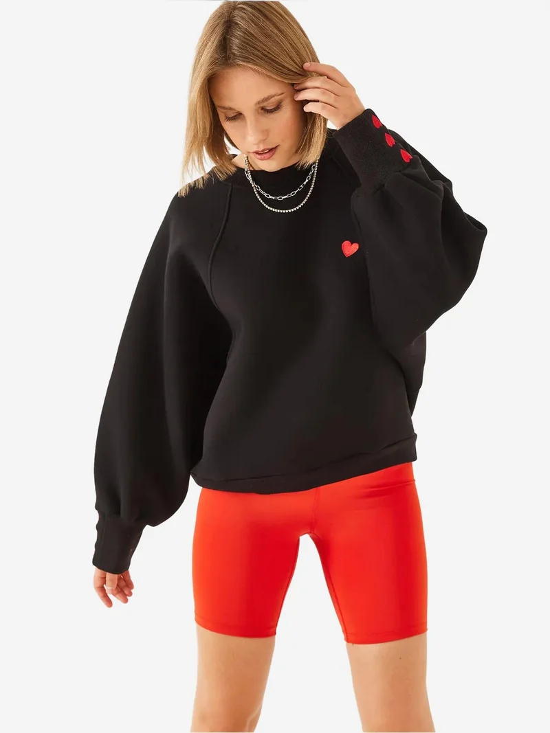 Bianco Lucci Black LUCCI Embroidered Crew Neck Long Sleeve Sweatshirt for Women | Best Price UAE