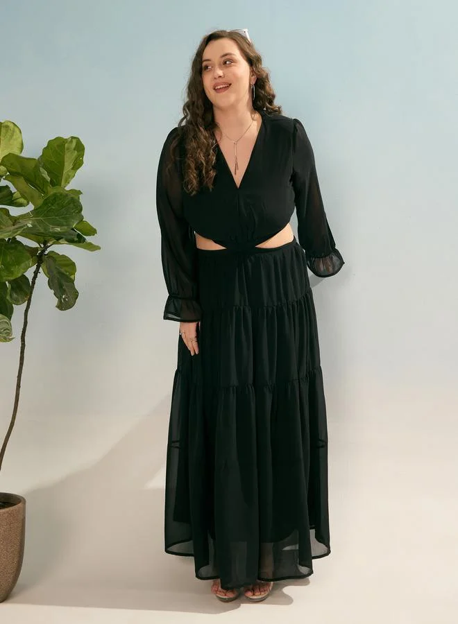 SASSAFRAS Sassafras Plus Black Solid Waist Cut-Out Maxi Dress