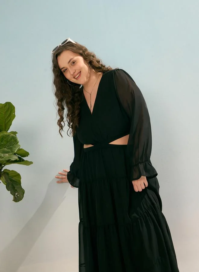 SASSAFRAS Plus Black Solid Waist Cut-Out Maxi Dress