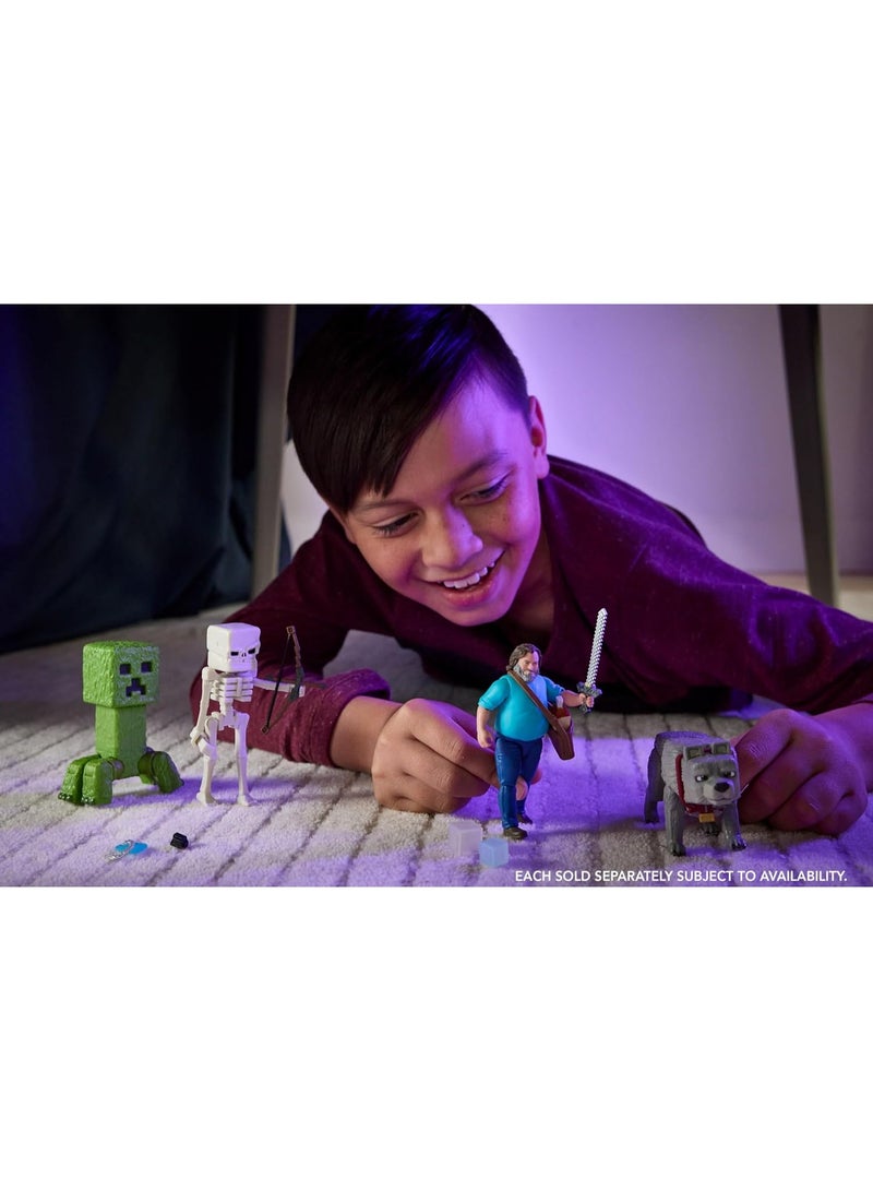 Minecraft Dennis the Wolf Action Figure & Accessories Set, 3.25-Inch Posable Collectible Toy - Image 2