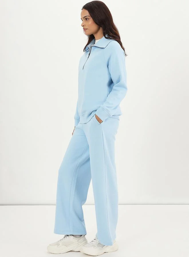 فيميلا بنطال رياضي فليس بقصة أرجل مستقيمة