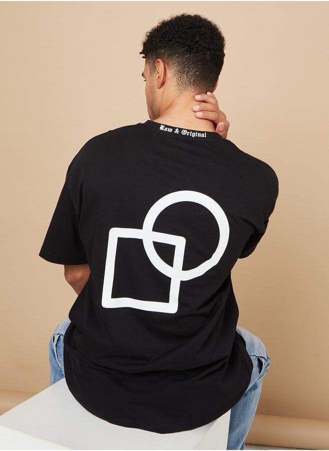 Styli Back Shape Graphic Print Oversized T-Shirt