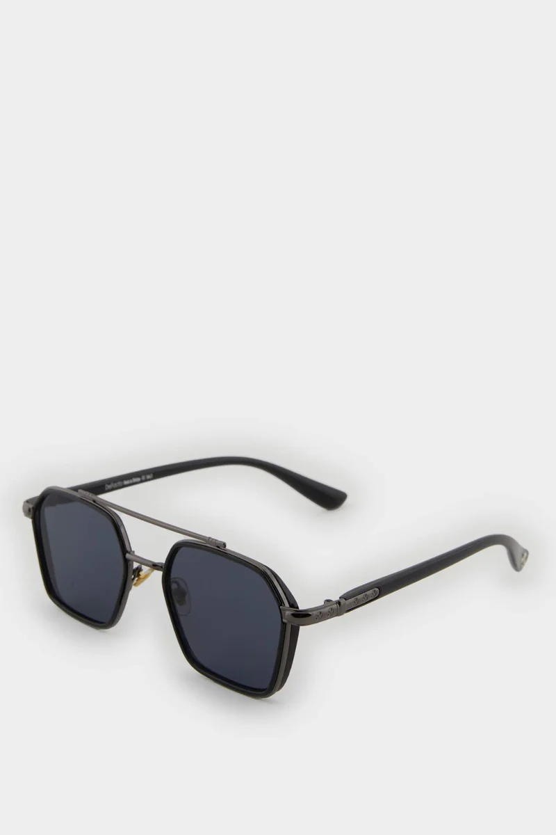 ديفاكتو Woman Round Sunglasses