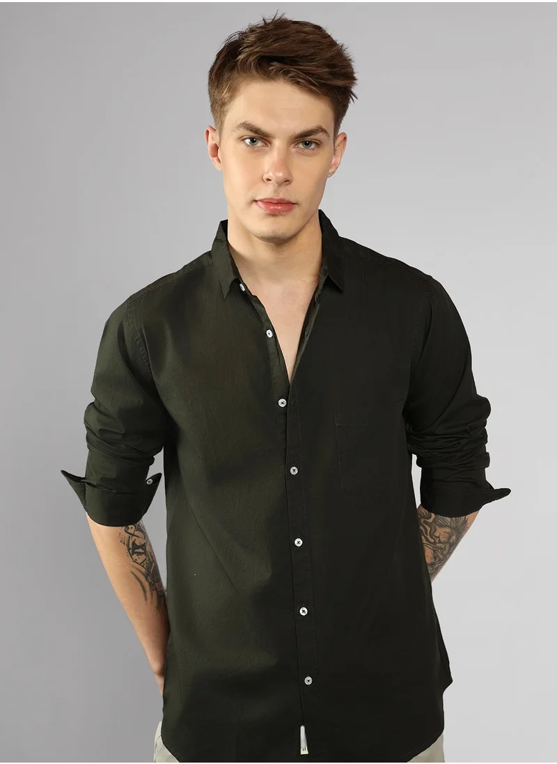 Dennis Lingo Men's Slim Fit Olive Green Casual Cotton Spread Shirt