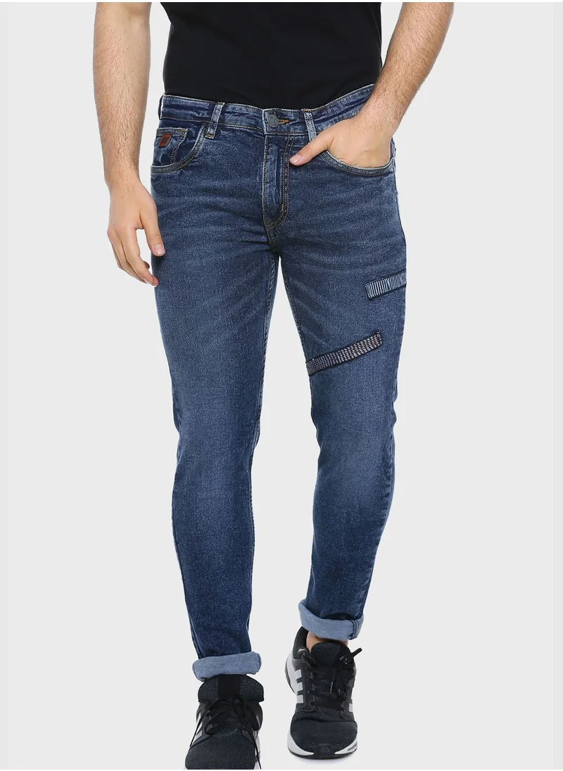 Campus Sutra Slim Fit Jeans