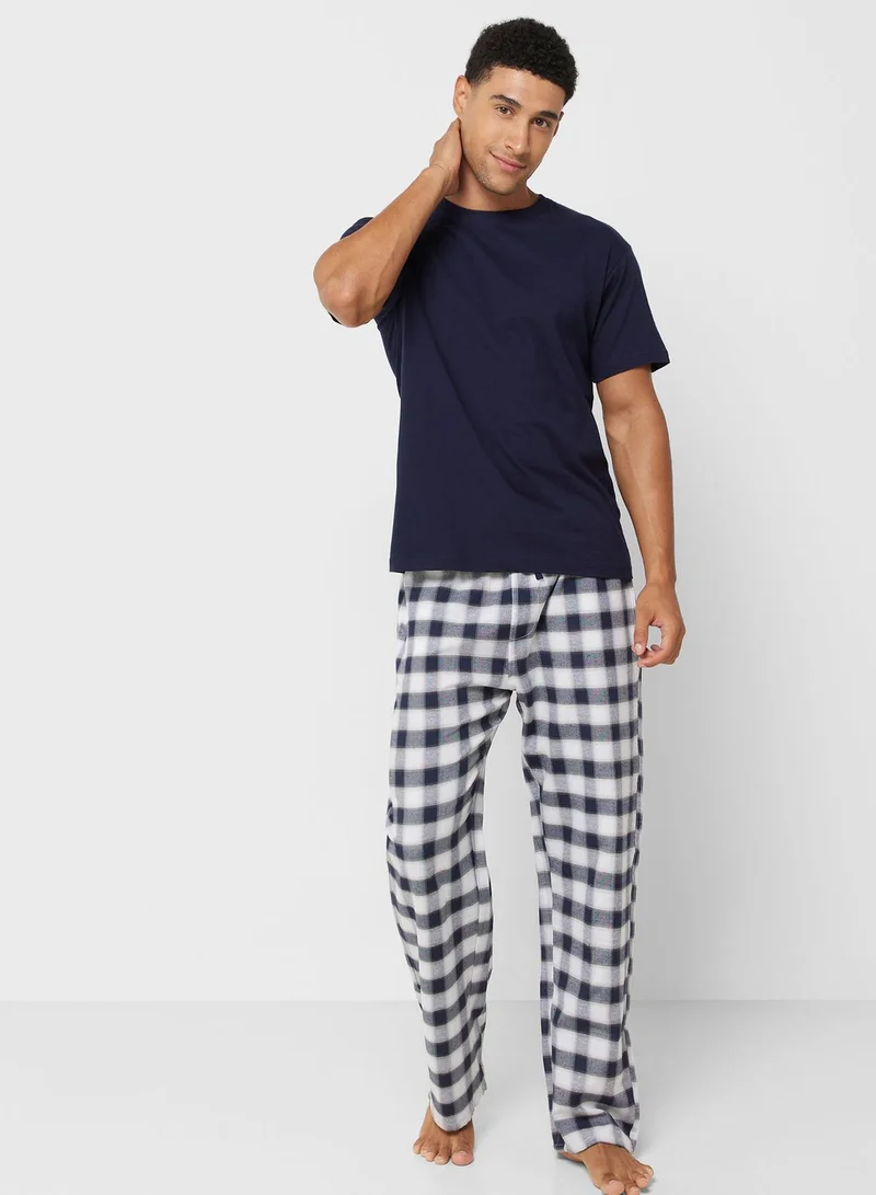 Seventy Five Men'S Foxbury Jersey Short Sleeve T-Shirt & Woven Check Pants