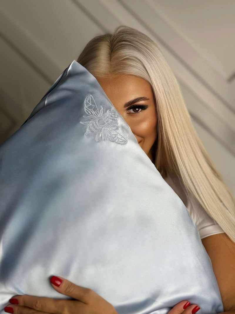 QUEEN BEE SILK - 2 Pack Silk Pillowcase for Hair and Skin - 22 Momme Mulberry Silk - Charmeuse Weave - Envelope Closure - Standard Size - White - Image 5
