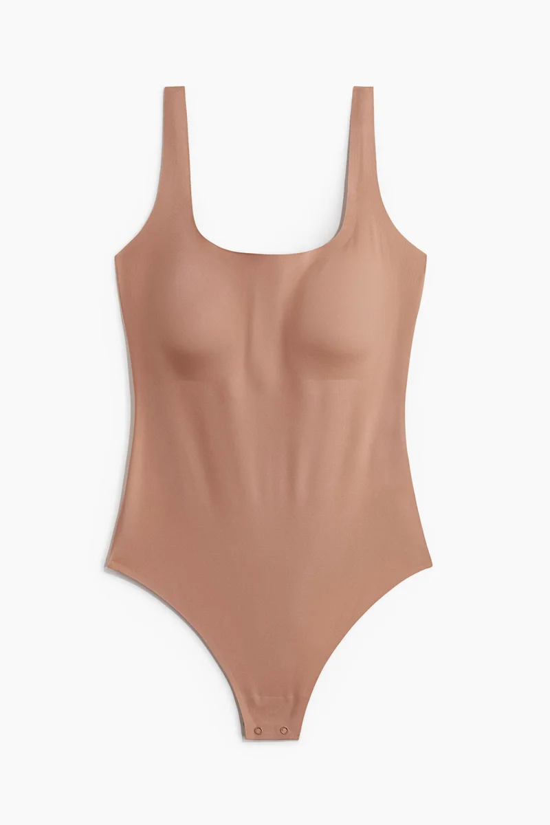 اتش اند ام بودي سوت خفيف بدون درزات