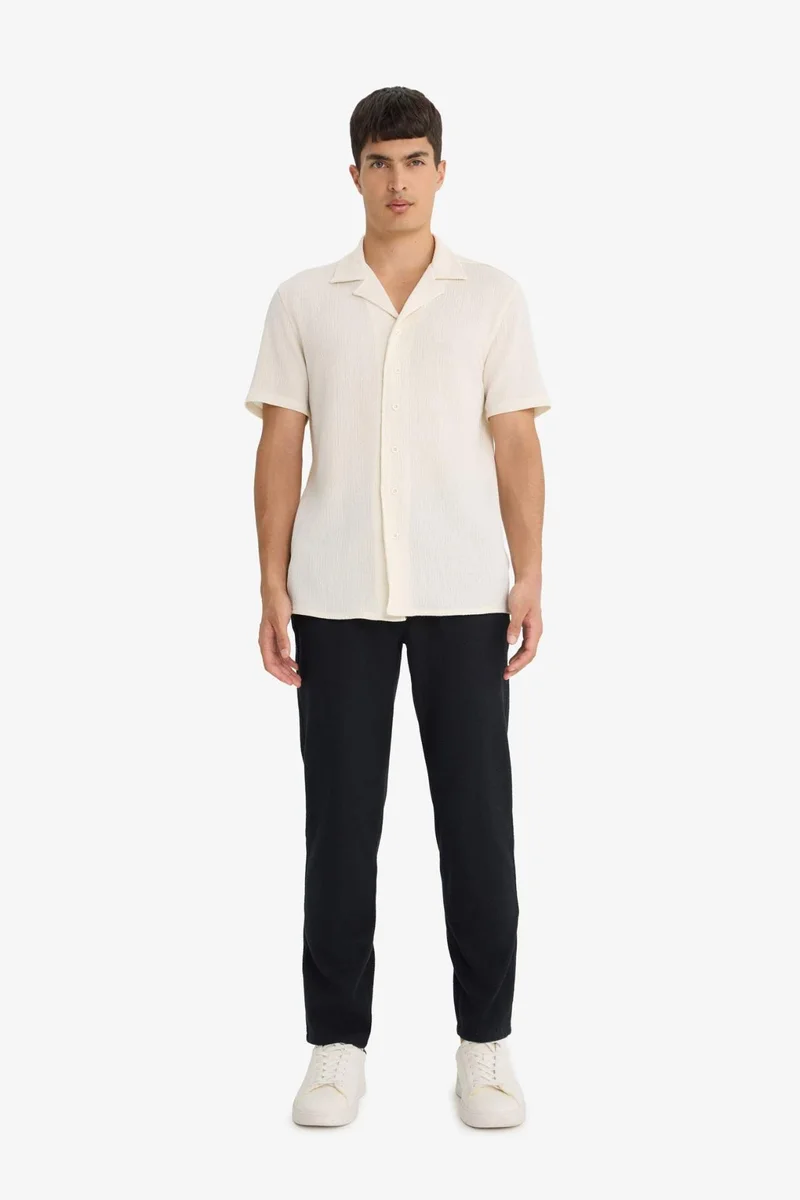 DeFacto Modern Fit Resort Neck Crinkle Fabric Short Sleeve Shirt
