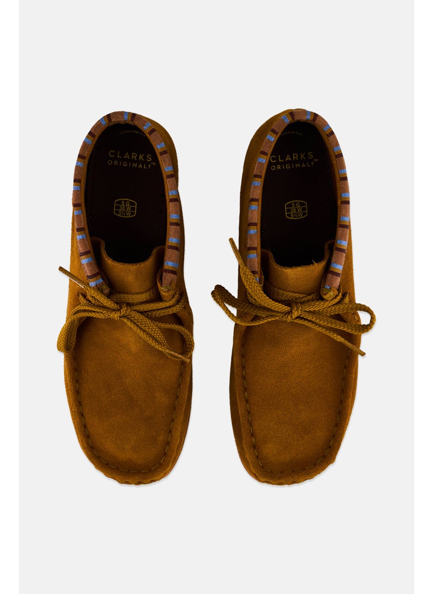 clarks Kids Boys Wide Fit Wallabee Lace Up Casual Boots, Mustard  - Image 3