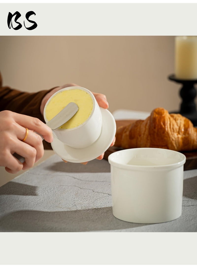 بي إس وعاء زبدة سيراميكي بغطاء | تصميم كلاسيكي لامع على شكل جرس | مادة سيراميكية عالية الجودة للسلامة والمتانة | تقنية مقاومة للماء تحافظ على الزبدة طازجة وقابلة للدهن | سهل الاستخدام مع جميع أنواع الزبدة | سهل التنظيف والصيانة | أبيض - Image 4