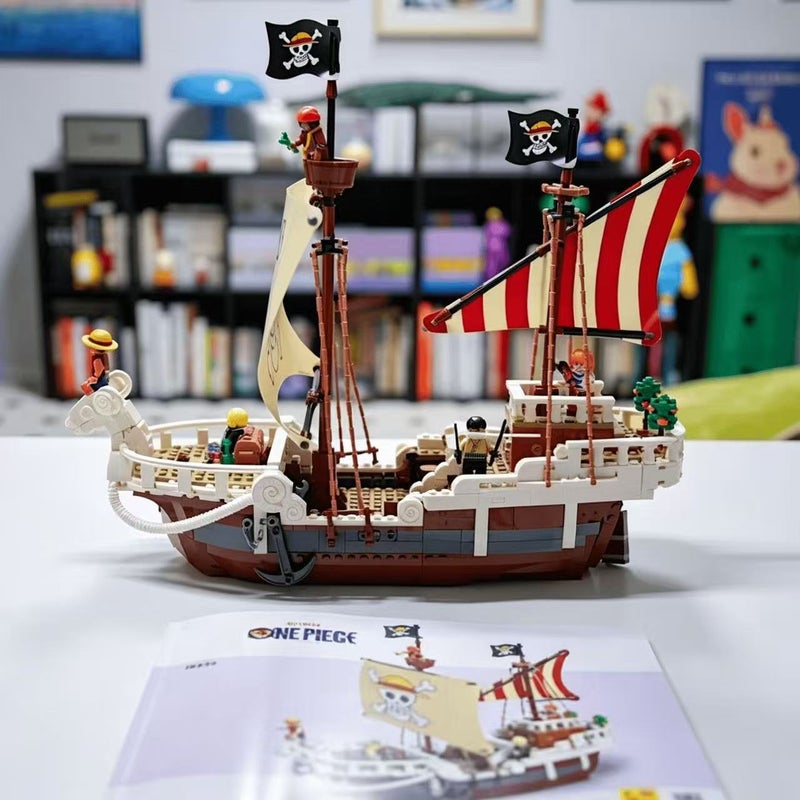 مكعبات بناء سفينة القراصنة Going Merry من One Piece (متوافقة مع LEGO) - Image 1