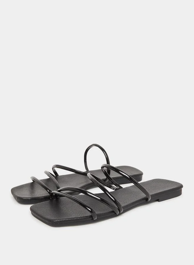 تايك تو صندل مسطح بحمالات