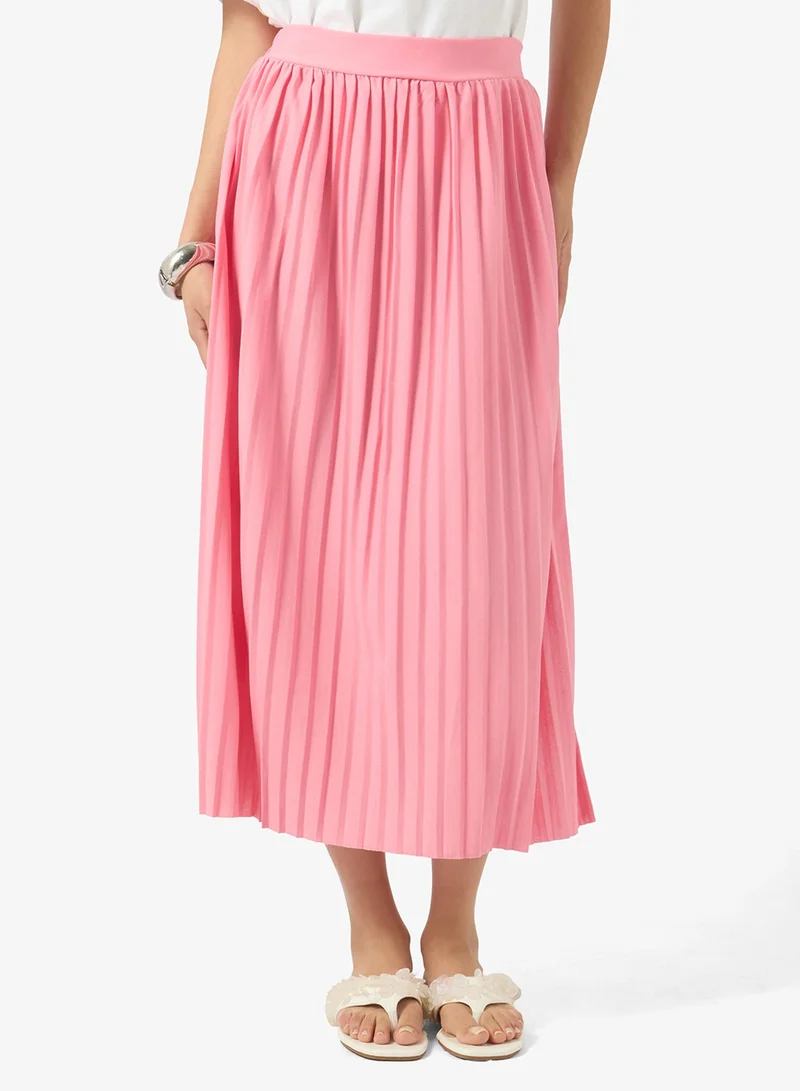 Ginger Pleated Skirt with Slit