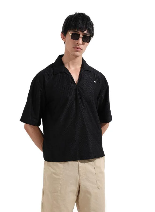 The Indian Garage Co Men Oversized Fit Textured Cutaway Collar Half Sleeves Shirt