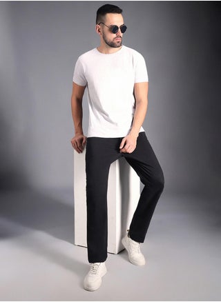 Relaxed Mid-Rise Cotton Regular Trousers for Men - pzsku/ZF4A97EF1E22A6B2D1289Z/45/_/1729072853/2b74b66d-7bc8-445b-ac3b-58eb0110a0b2