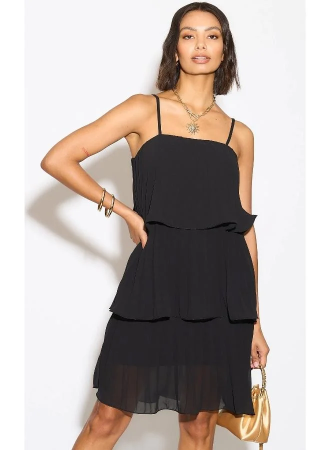 Hoxton Gal Tiered Chiffon Dress