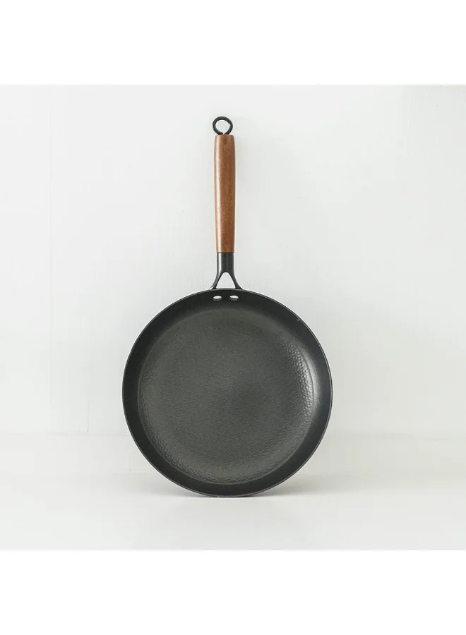 DANUBE HOME Chef'S Delight Light Cast Iron Fry Pan Durable Non Stick Versatile Skillet For Searing Sautéing And More Lightweight Easy To Handle -28Cm