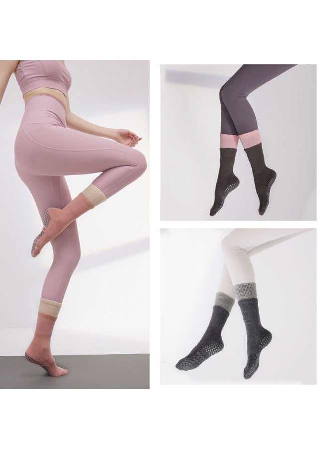 3 أزواج من جوارب البيلاتيس مع مقابض للنساء، جوارب يوجا بقبضة غير قابلة للانزلاق للبيلاتيس واليوغا - Image 1