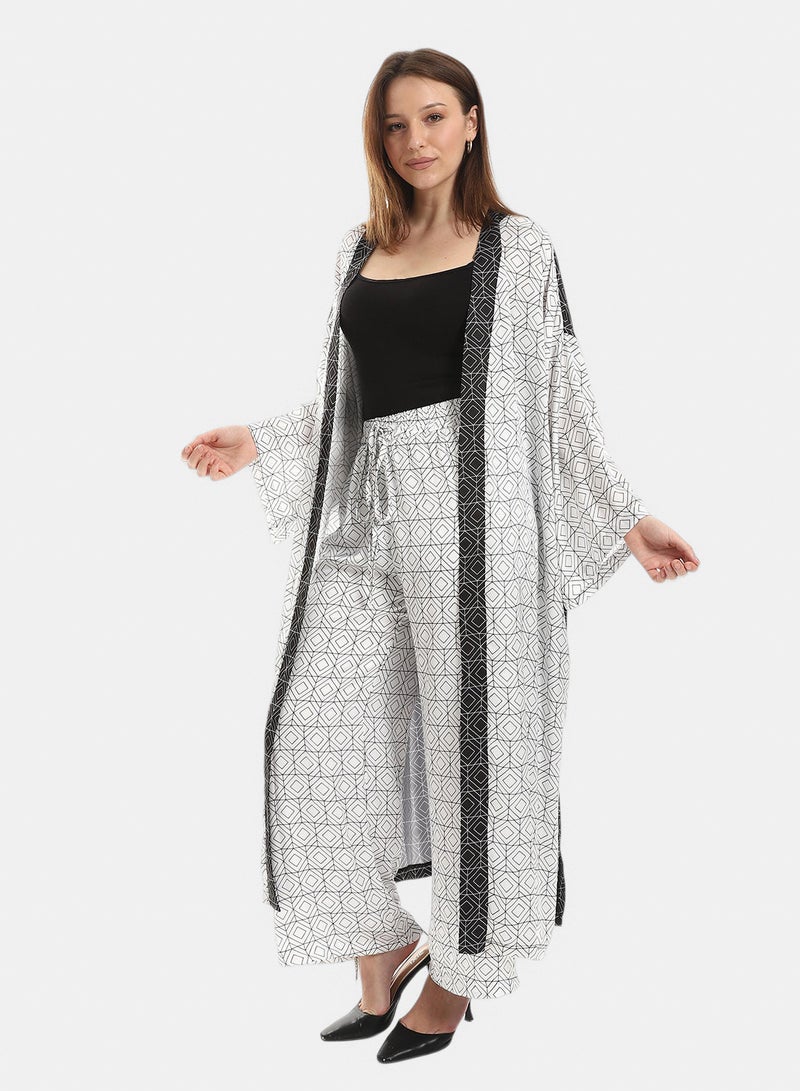 Fazzali Geometrical Pattern Satin Kimono - Image 1