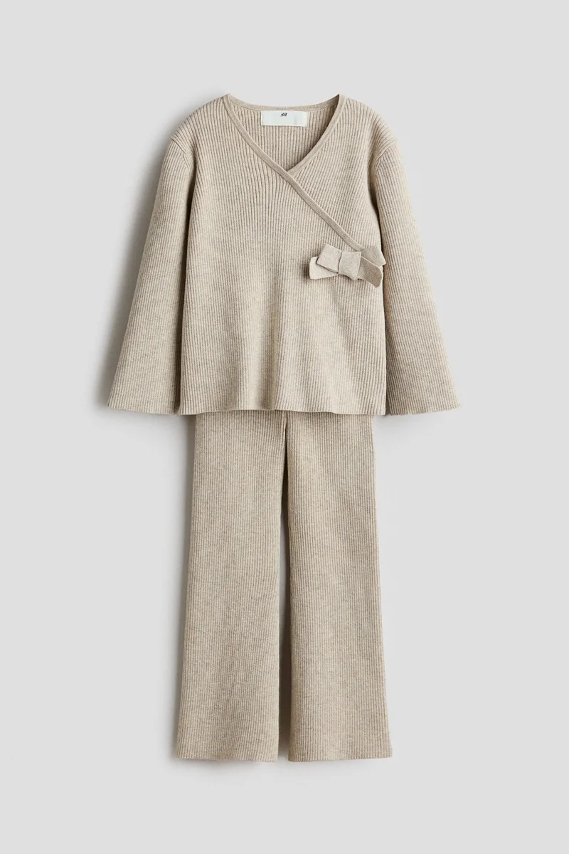 اتش اند ام طقم من بلوزة ولغينغز