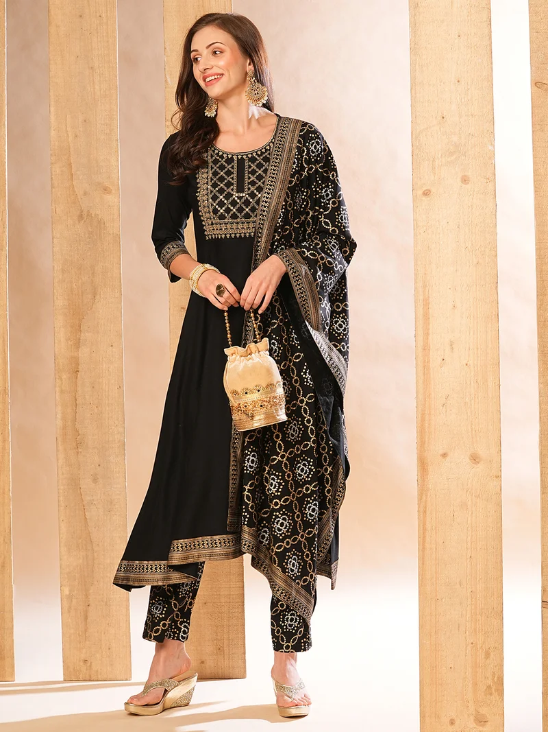 جلو باص Women Embroidered Yoke A-Line Kurta With Printed Trouser & Dupatta