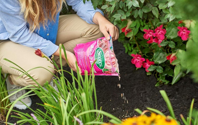 Scotts Rose & Bloom Continuous Release Plant Food - 3 lbs - Image 3